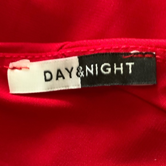 DAY&NIGHT - Picture 4 of 8